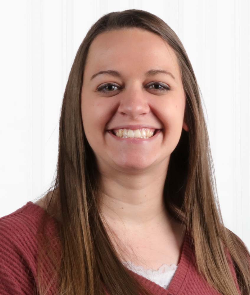 headshot of Hannah Barr
