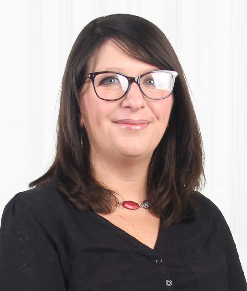 headshot of Amanda Miles